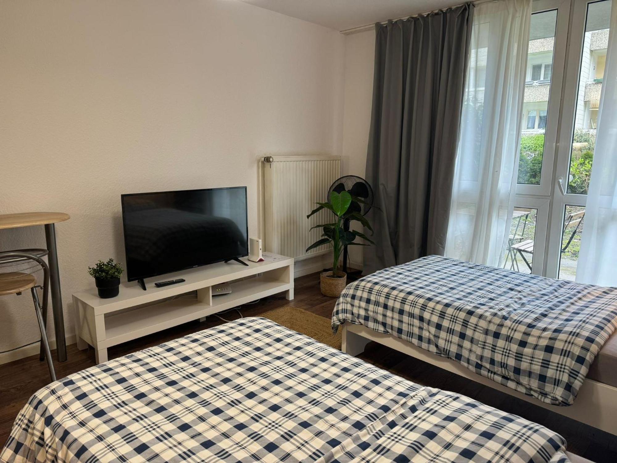 Sweet Home Apartment Hannover West - Contactless Check-In Esterno foto